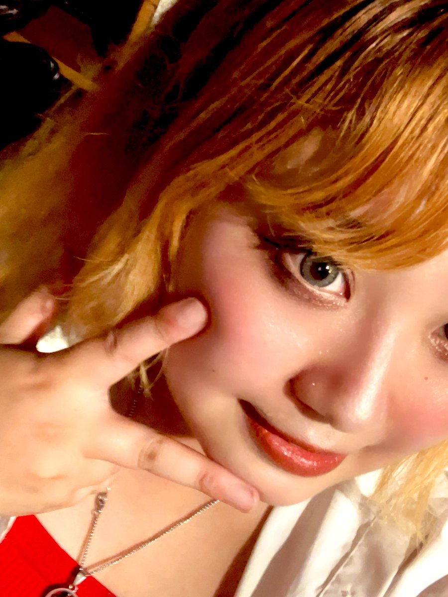 KANA_Letitout's tweet image. 鹿児島さんきゅーでした!!!!
大きな情熱と洗練されたステージ。
どのバンドも大優勝でした‼️🥇
自分達の理想、夢、そして今できること。
そして明日も新しい自分を見つけたい!!!
色んなことを感じた日。
本当に有難う御座いました💗
今から寝るぅ!!!
数時間でおきるぅ!!!
