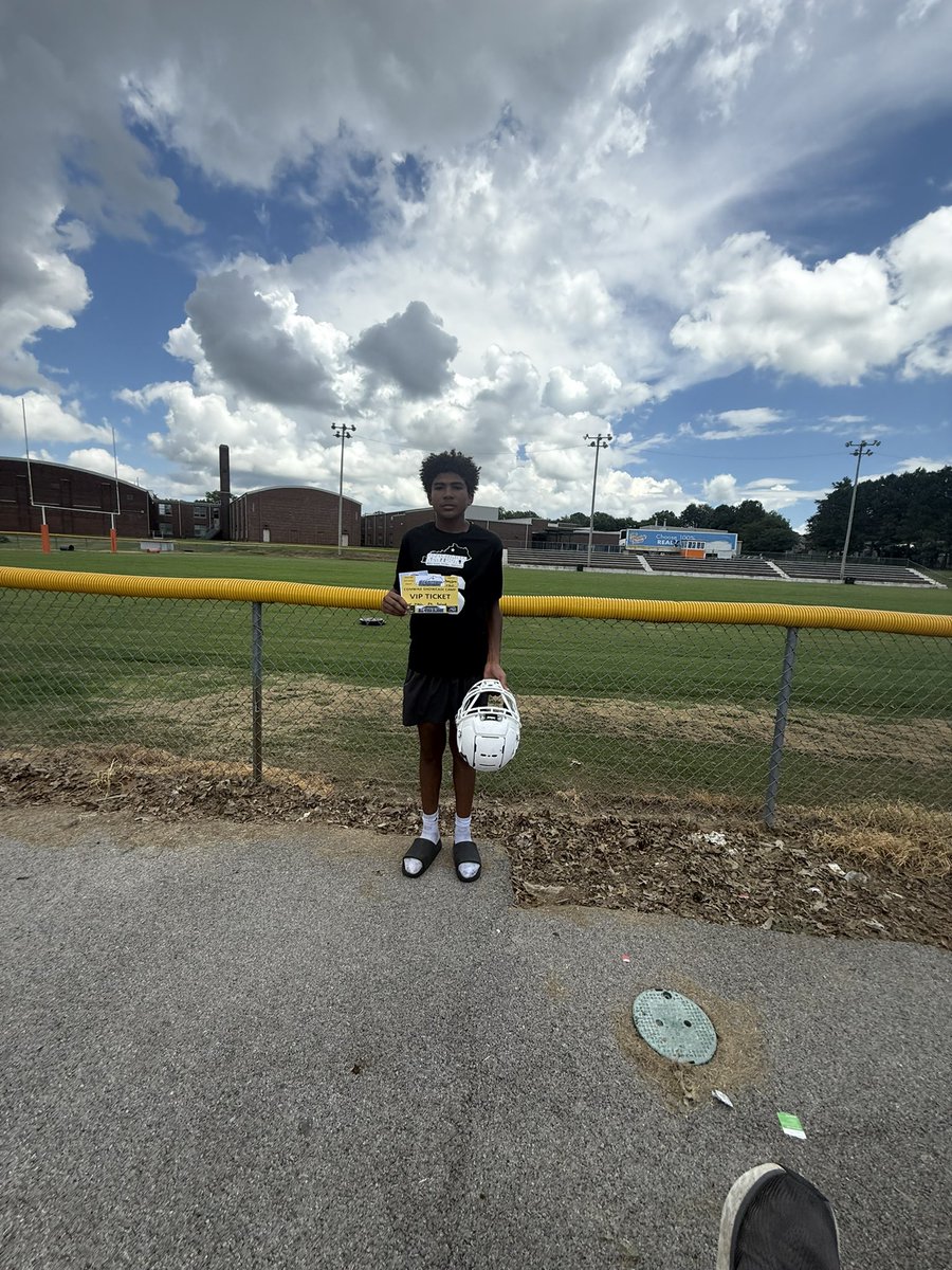 Glad to get the vip ticket, can’t
Wait for next time thank you <a href="/OfficialKYMSFA/">Kentucky Middle School Football Association</a> for the opportunity 
#brotherhood #grinddontstop

<a href="/KYFUTURESTARS/">Ricco Hughes</a> 
<a href="/PrepRedzoneNext/">Prep Redzone 𝙉𝙀𝙓𝙏 🏈</a> 
<a href="/AlPopsFootball/">𝐀𝐋 𝐏𝐨𝐩𝐬</a> 
<a href="/coachthomp9/">Coach Thomp</a>