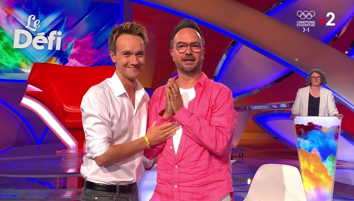 Il y a 1 an et 1 jour, c'était le passage de relais entre <a href="/cyrilferaud/">Cyril Féraud</a> et <a href="/JarryAtypique/">Jarry</a> dans #TLMVPSP !