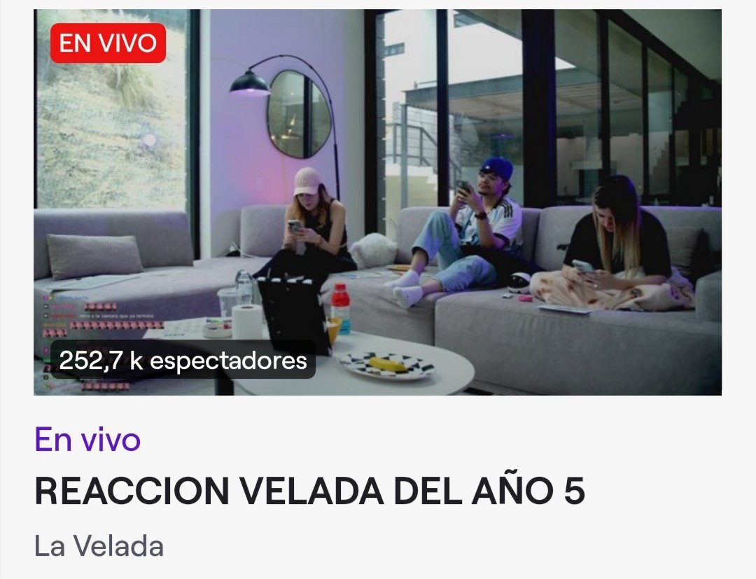 RiversUpdatesGG's tweet image. 📢 | NUEVO PEAK DE RIVERS_GG EN TWITCH 👑🐥💜
-El anterior era de 213K en julio de 2023 en la final de la Queens League Pio vs Troncas.
@samyriveratv felicidades 🥳👏🏻