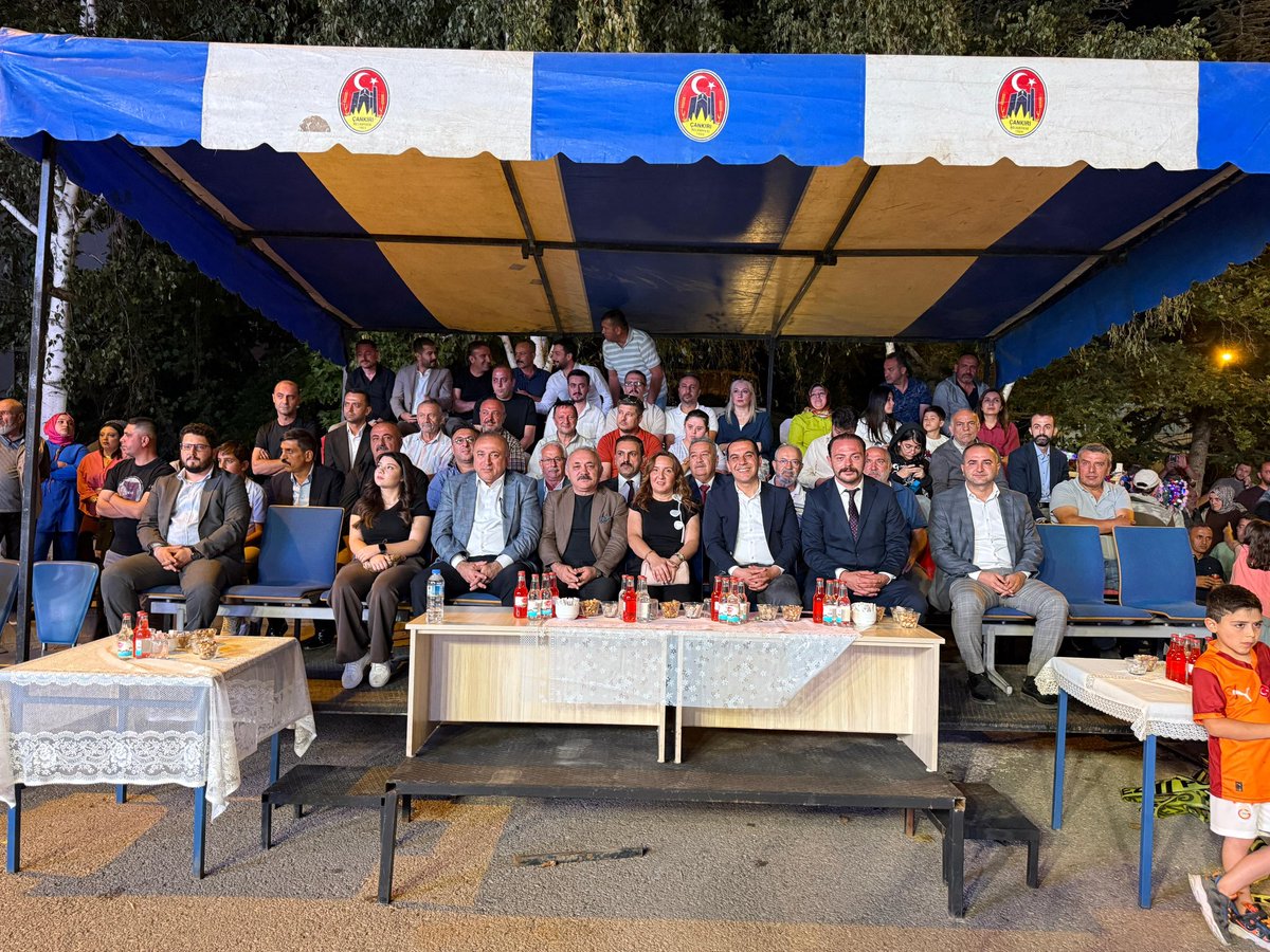 Valimiz Sn. <a href="/firattasolar/">M. Fırat Taşolar</a>, Yapraklı 48. Geleneksel Yağlı Güreşleri Festivalinin açılış programına katıldı.