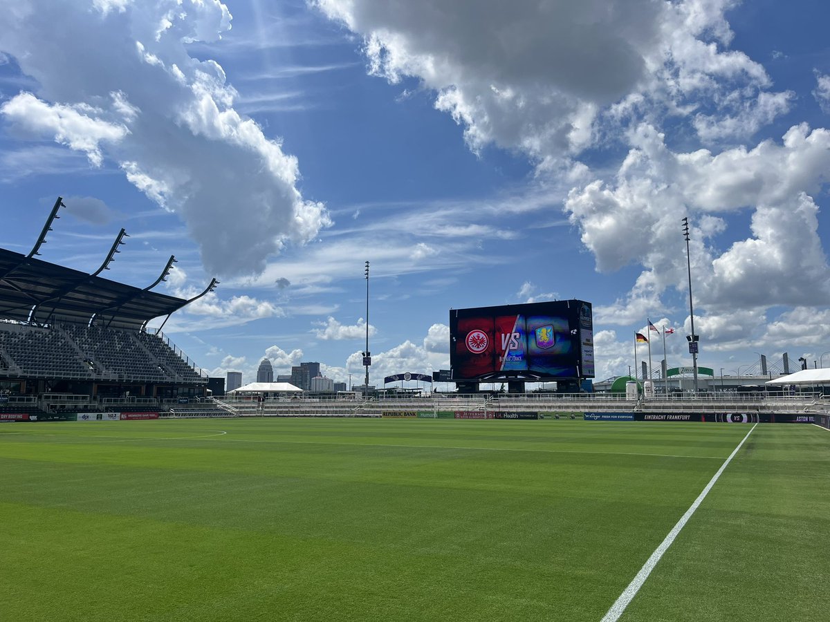 Stage is set for European Football here <a href="/lynnfmlystadium/">Lynn Family Stadium</a> 

<a href="/Eintracht/">Eintracht Frankfurt</a> vs <a href="/AVFCOfficial/">Aston Villa</a> tonight at 7pm.