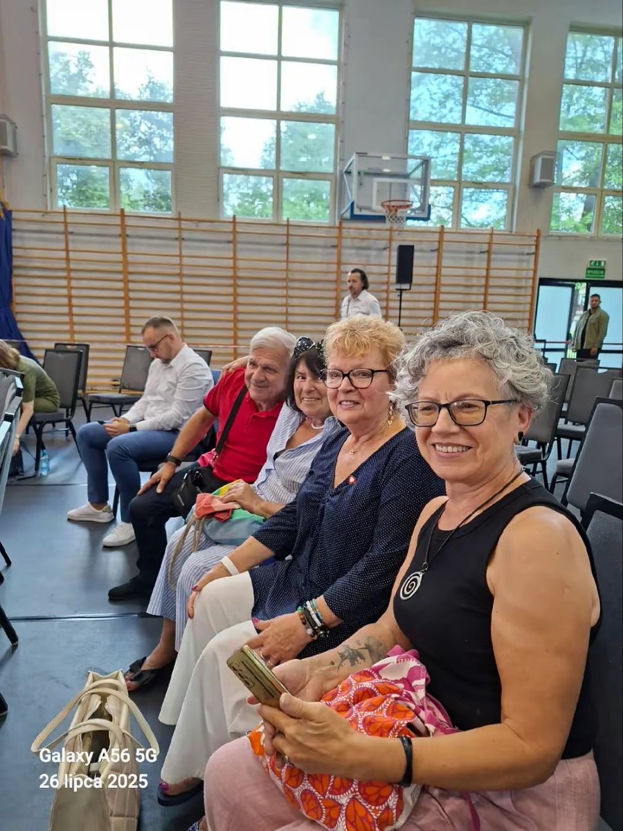 BogdanKucharsk7's tweet image. Pabianice, spotkanie z Premierem, D.Tuskiem.
26.07.2025.
Fantastyczna atmosfera, ludzie. Jest siła i moc. Pomimo przeciwności, walczymy dalej, ani jednego kroku wstecz. 🇵🇱🇪🇺💪💪✌️