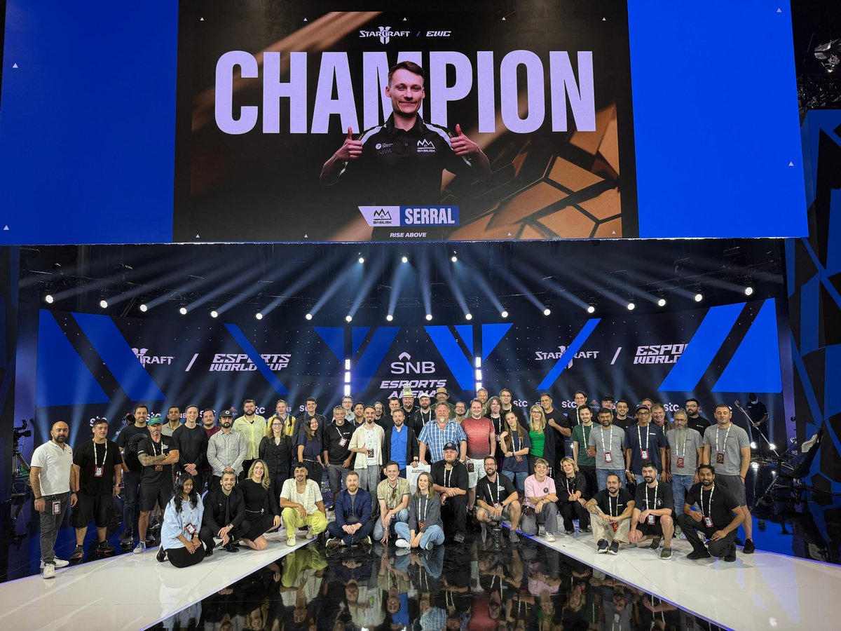 i know a direct comparisson is difficult, but rather then peak viewers i would take a look at avg viewership here

nice growth for a ded gem 👍

2024
escharts.com/tournaments/sc…

2025
escharts.com/tournaments/sc…