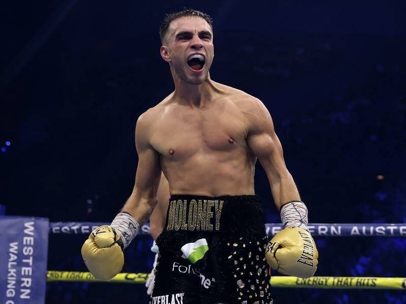 Chris Connor (@lastcallwchrisc) on Twitter photo Thanks to <a href="/AndrewMoloney/">Andrew Moloney</a> for the interview on
- IBF eliminator against Argi Cortes on 8/9
- Training in Mexico
- Thoughts on #TKOBoxing
- The reason he fought with a torn triceps
- His boxing future and more
Check it out on the LAST CALL Podcast.
lastcallpodcast.com/dragon-fire-boโฆ Thanks to <a href="/AndrewMoloney/">Andrew Moloney</a> for the interview on
- IBF eliminator against Argi Cortes on 8/9
- Training in Mexico
- Thoughts on #TKOBoxing
- The reason he fought with a torn triceps
- His boxing future and more
Check it out on the LAST CALL Podcast.
lastcallpodcast.com/dragon-fire-boโฆ