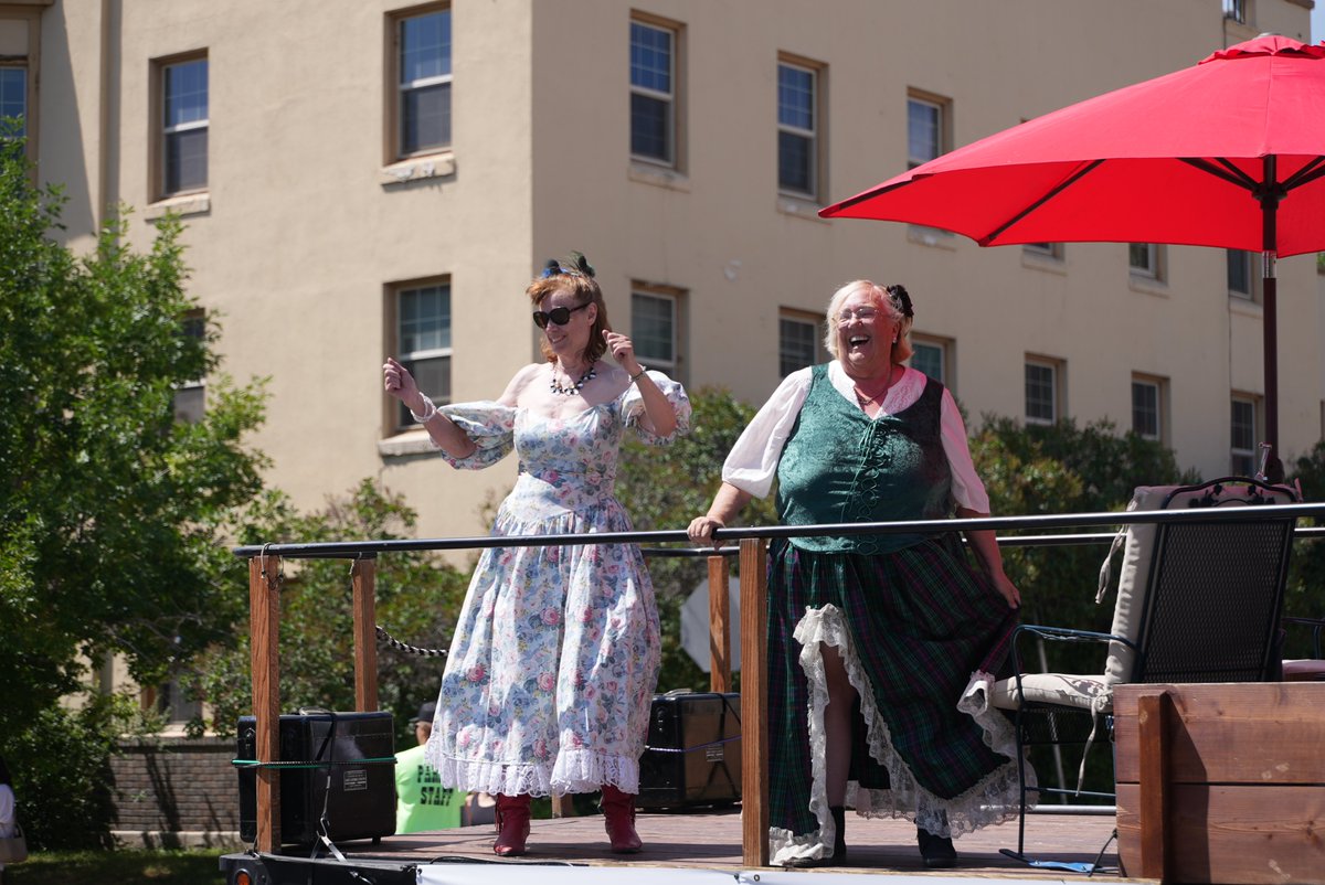 JSAmbarian's tweet image. Some scenes from today's Last Chance Stampede parade in downtown #HelenaMT. #MTNews