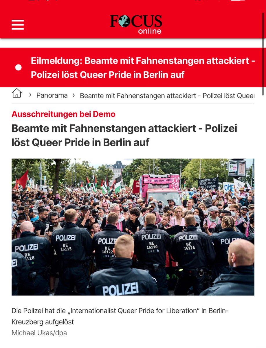 MaikSchmidie's tweet image. Unfassbar 😡 und dann verkaufen sich diese Queeren als Gewaltopfer. Aber selbst prügeln die mit den Fahnen auf Polizisten ein 🤬