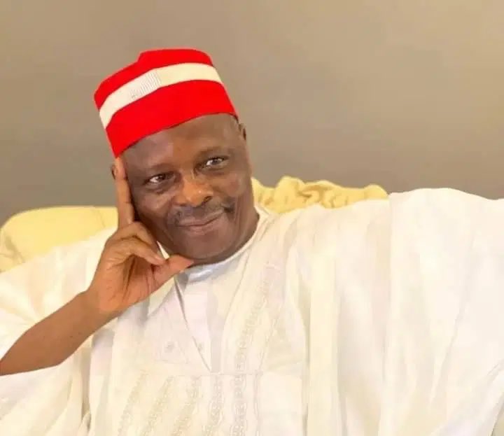 U_Rochas's tweet image. RMK is a green grass in a green snake 🐍.

Either way, he’s the same.