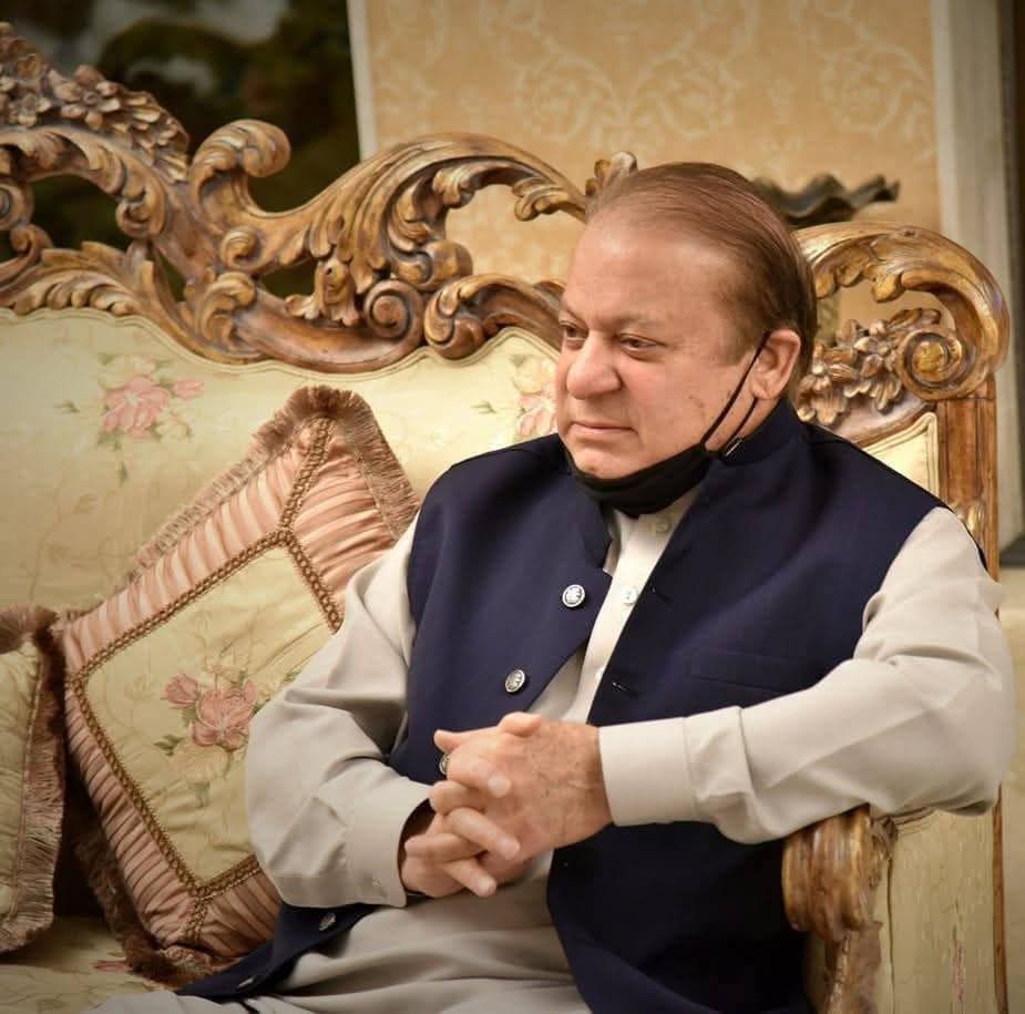 ہم نہ باز آئیں گے محبت سے 🇵🇰♥️
<a href="/MaryamNSharif/">Maryam Nawaz Sharif</a>
