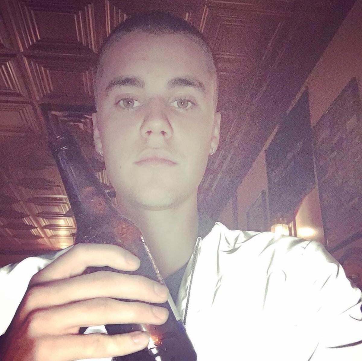 JDBieberDumps's tweet image. Justin Bieber via Instagram (May 3, 2016)