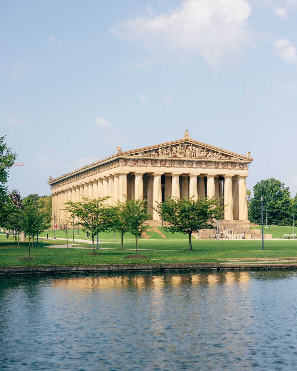 Views? Iconic! 🏛️ Walks? In the park! 🌳 Vibes? Immaculate! ✨