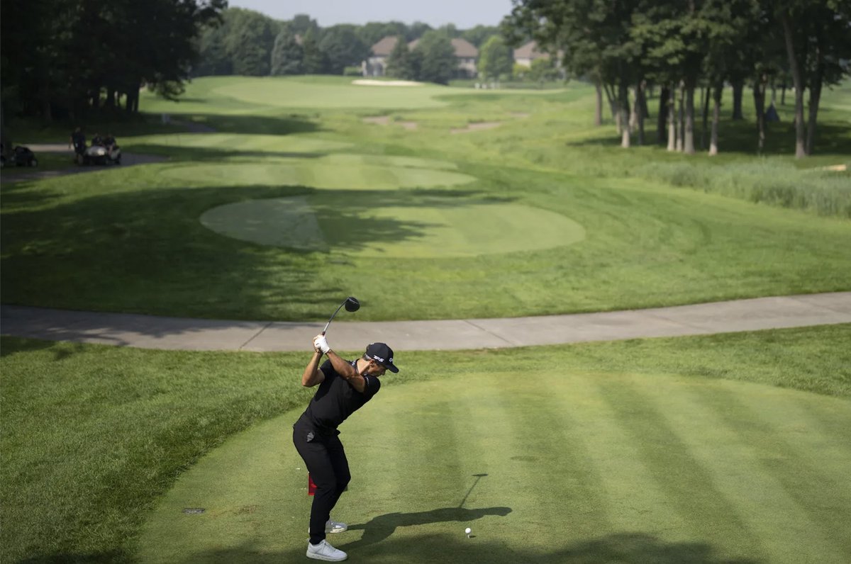 AugustaPress's tweet image. Thorbjorn Olesen held onto a one-shot lead at the 3M Open after navigating rough patches and finishing Friday at 14 under, as he continued his search for a first PGA Tour win.
Read more: theaugustapress.com/thorbjorn-oles…