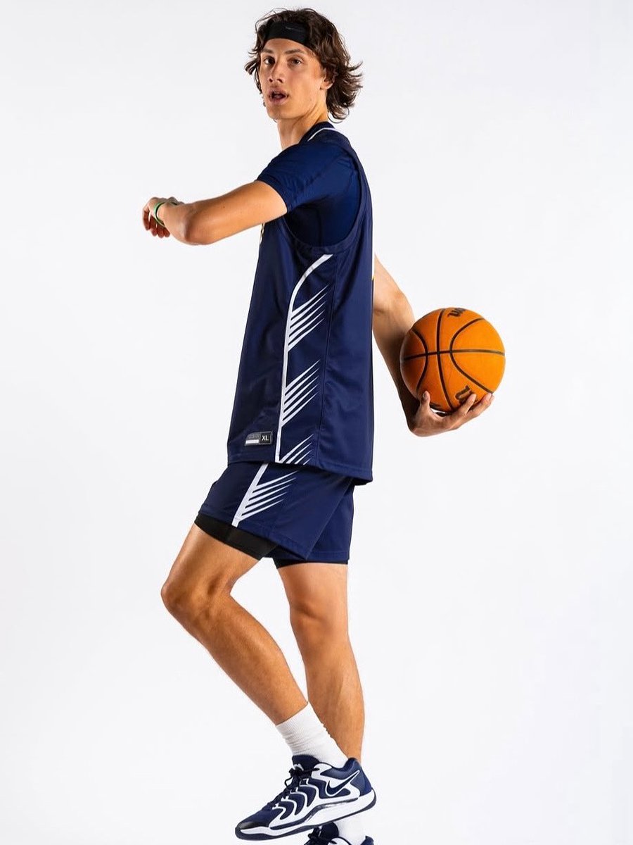 AugieMBB's tweet image. Happy Birthday, @bennett_fried ‼️🎂 

#BuildingChampions ⚔️