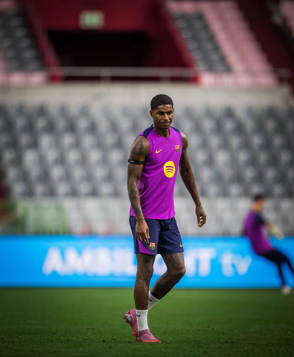 MARCA | الحدث الأبرز في الحصة الأولى باليابان كان الظهور الأول للوافد الجديد ماركوس راشفورد، الذي أبهر زملاءه بإمكاناته البدنية والفنية 🤩