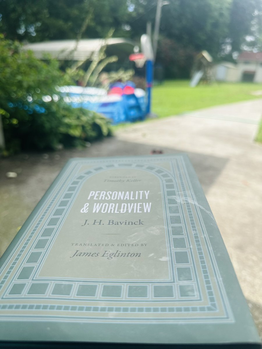 CodyEdds's tweet image. Today is a great day to take your kids to McKay’s, play with them in the pool, read up on some neo-Calvinism psychology, and move on from the past.
Also, this book includes the last theological piece @timkellernyc wrote before his passing.
READ THIS BOOK!
