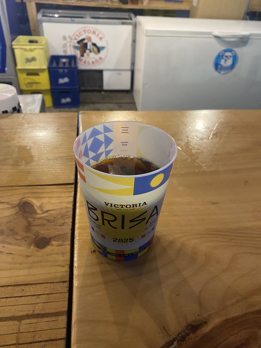 Dani Moreno (@danimsanjuan) on Twitter photo Ha vuelto suceder, pides una copa en un festival, te obligan a pagar el vaso, no aceptando vaso propio y además no quieren facilitar facturar, todo esto en <a href="/festival_brisa/">Brisa Festival</a>
¿Esto hasta cuándo lo vais a seguir permitiendo? Ha vuelto suceder, pides una copa en un festival, te obligan a pagar el vaso, no aceptando vaso propio y además no quieren facilitar facturar, todo esto en <a href="/festival_brisa/">Brisa Festival</a>
¿Esto hasta cuándo lo vais a seguir permitiendo?