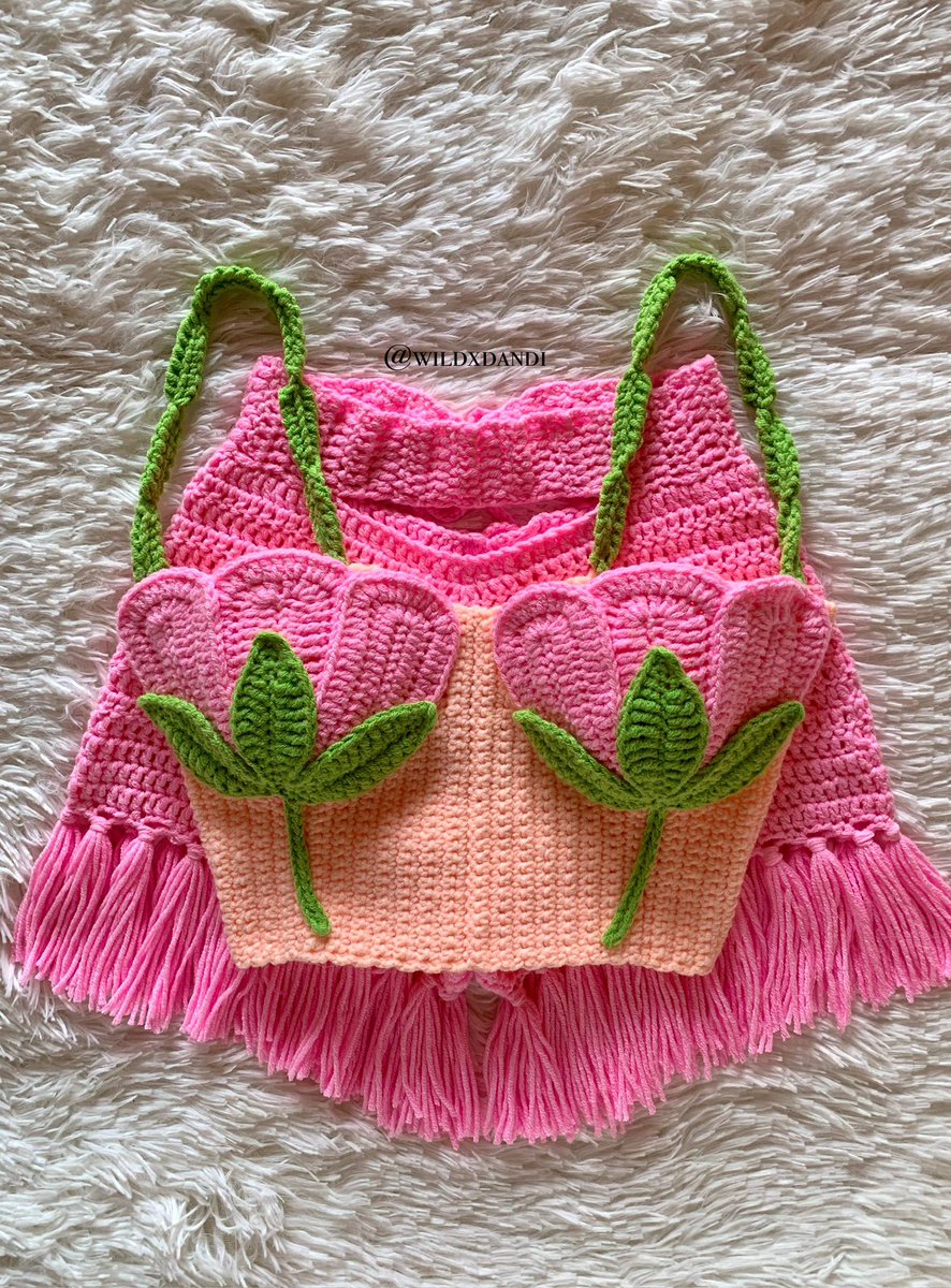 dandixgee's tweet image. How cute is this crochet set?? 🌷