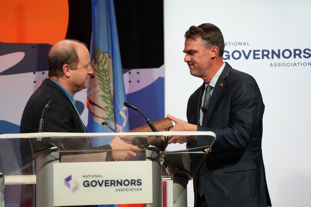 NatlGovsAssoc's tweet image. At the closing session of the #NGASummerMeeting Oklahoma @GovStitt and Maryland @GovWesMoore were elected the 2025-2026 NGA Chair and Vice Chair. nga.org/news/press-rel…