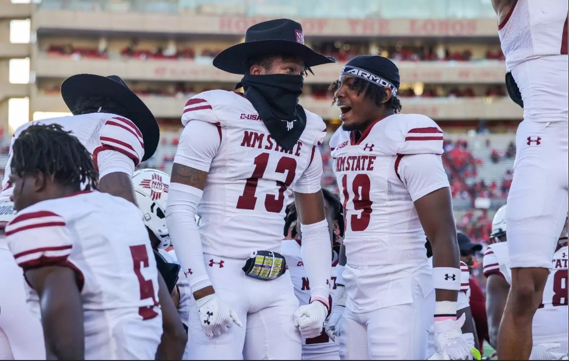 DraftNFL26's tweet image. Myles “Ghost” Rowser (@MylesRowser) is one of the top DBs in the country — and a certified program changer. Took New Mexico State to a C-USA title run. Now helping lead Arizona State to a Big 12 championship. Wherever he goes, teams rise. 🔒🔥 #MylesRowser #ForksUp #GameChanger”