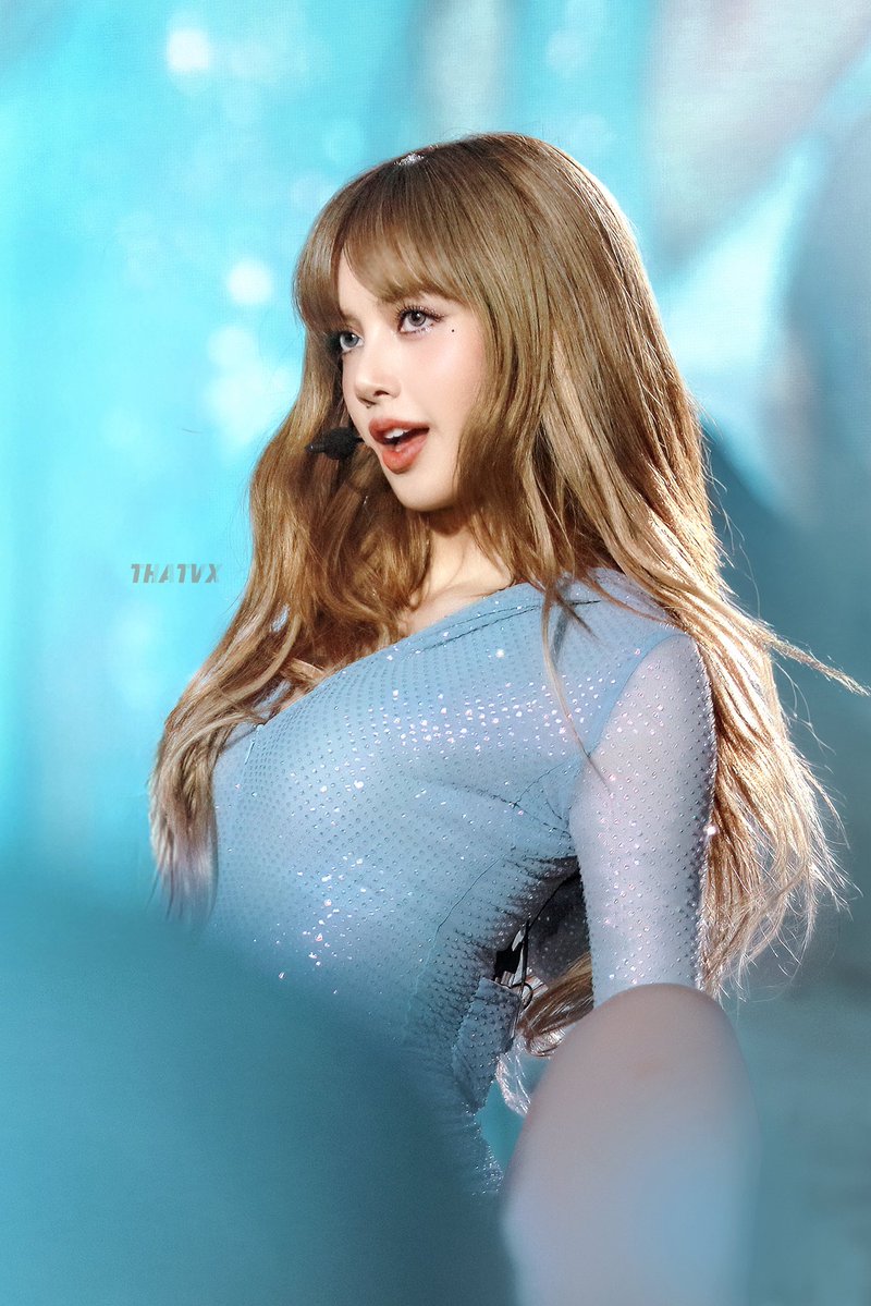 thatvvxxx's tweet image. 250723
DEADLINE TOUR in Toronto
#LISA #리사 #ลิซ่า
#DEADLINEinToronto_LISA #BLACKPINK_DEADLINE @wearelloud #LLOUD @BLACKPINK #BLACKPINK
#블랙핑크