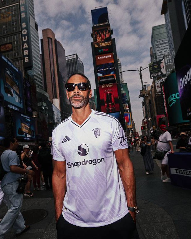 ArthurHaile1's tweet image. Okay Manchester united fans drop your handles we follow each other❤❤
Owa arsenal komanyoko please🚮