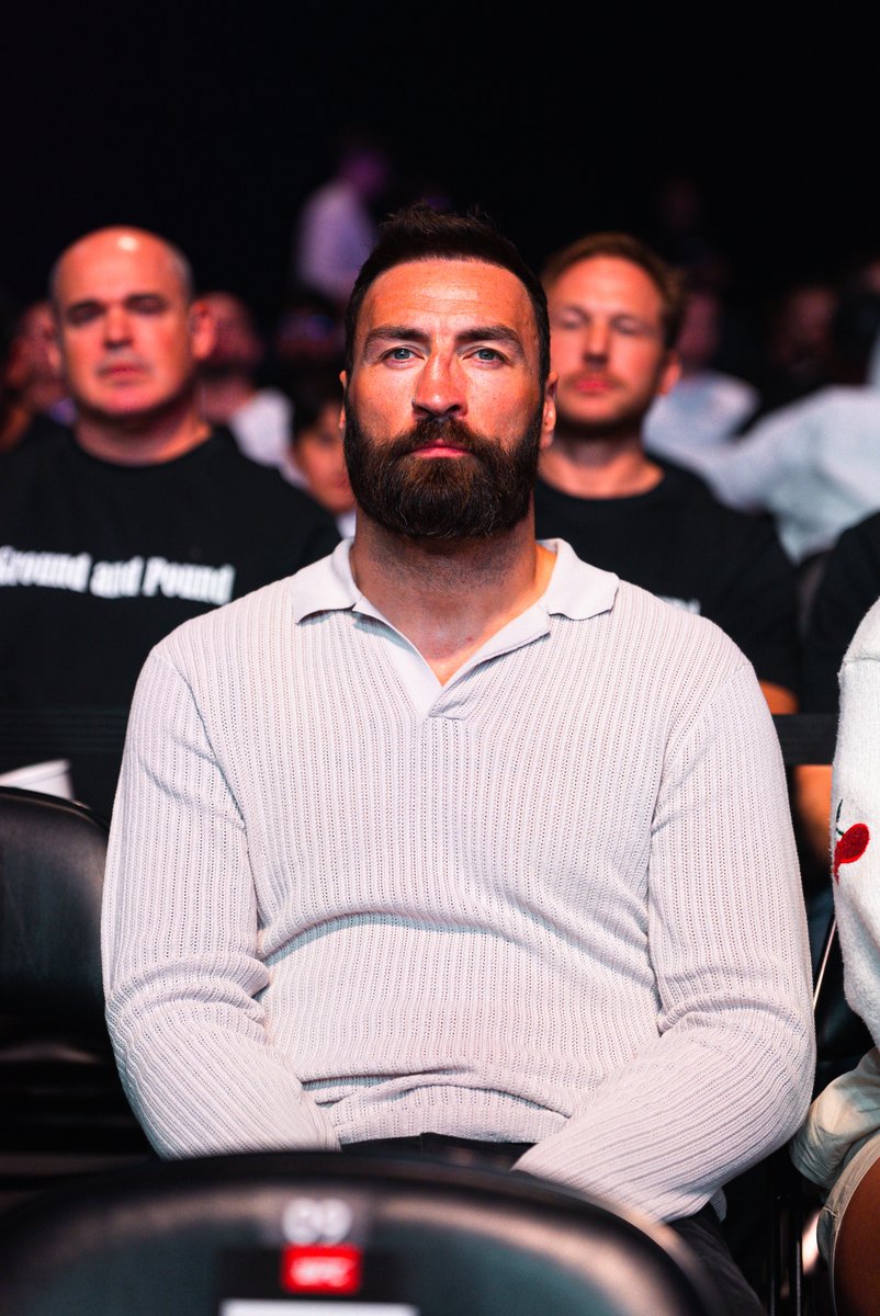 UFC Español tweet media