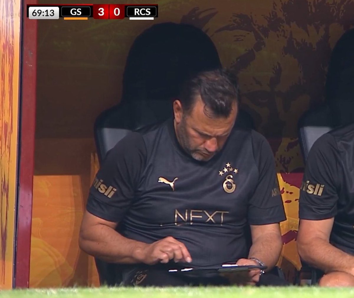 Butun hazirlik maclari kazanildi
Okan Buruk endiseli kareler veriyor
Butun transferler tikirinda ilerliyor
Hic bir kaos yok

Hiç alışık olmadıgımız bir Galatasaray 🦁

#Galatasaray