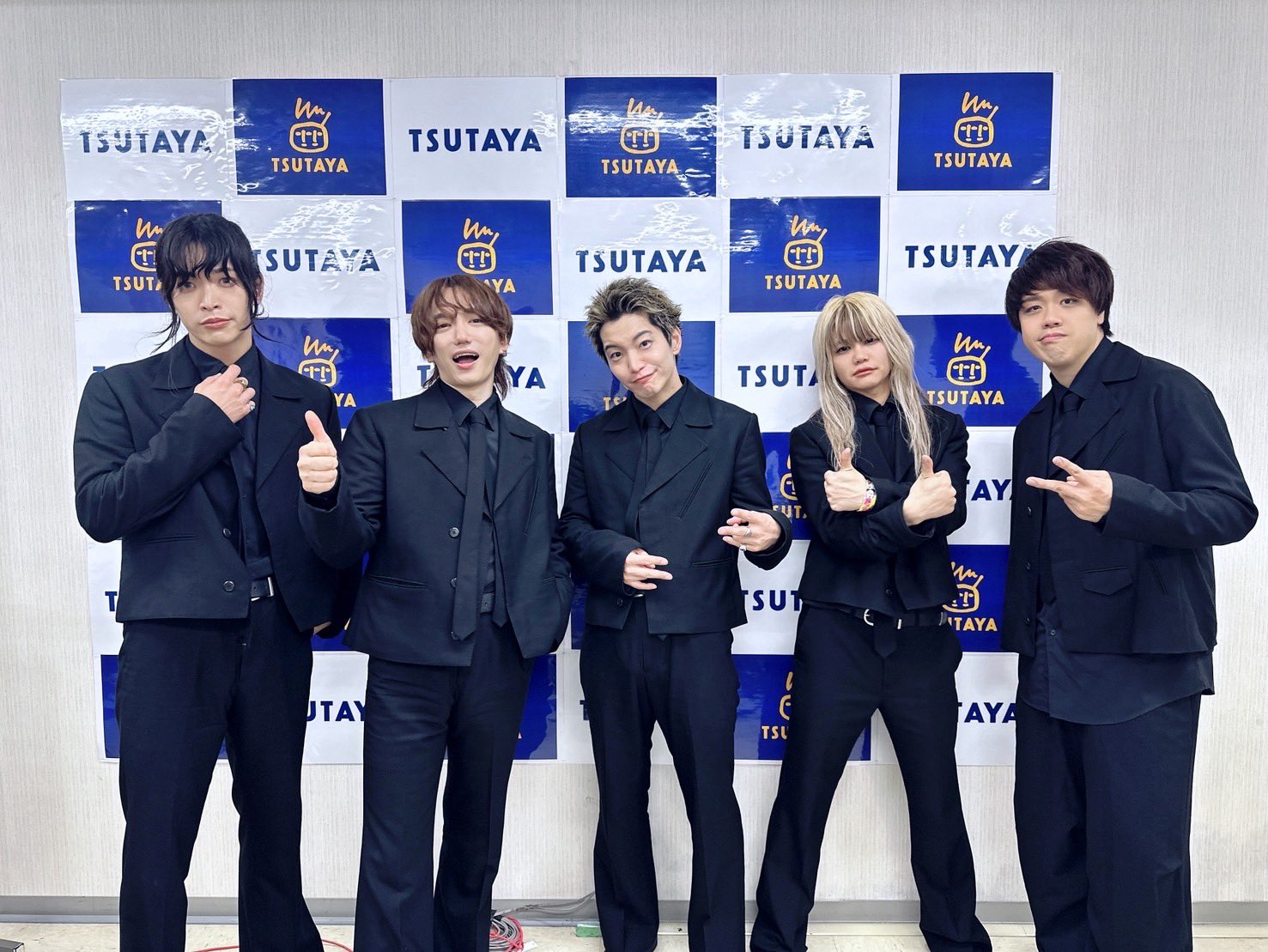 わんにゃ ?media_id=3414056623323203027