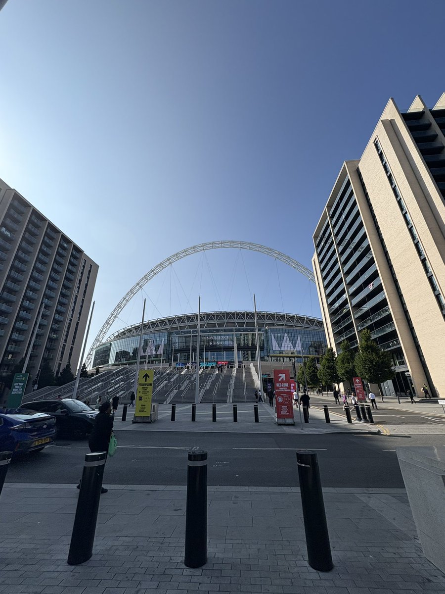 Wembley debut 🔴🔴🔴