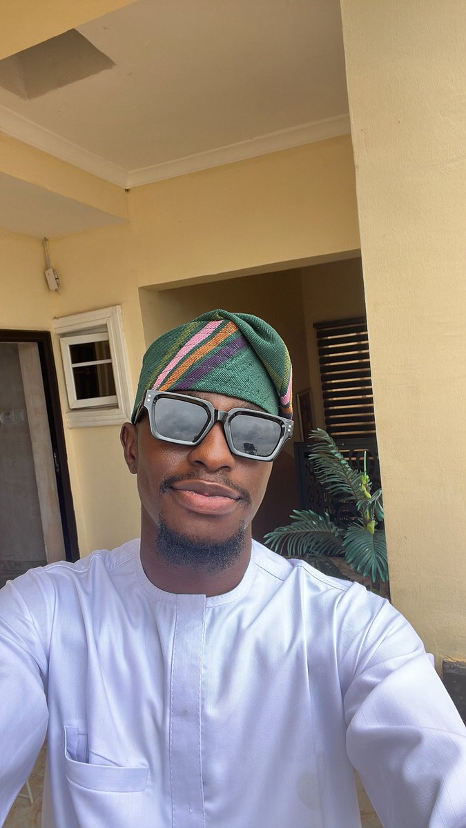 Moh_thanni's tweet photo. Owambe in Illy. https://t.co/4fCONTVK0v