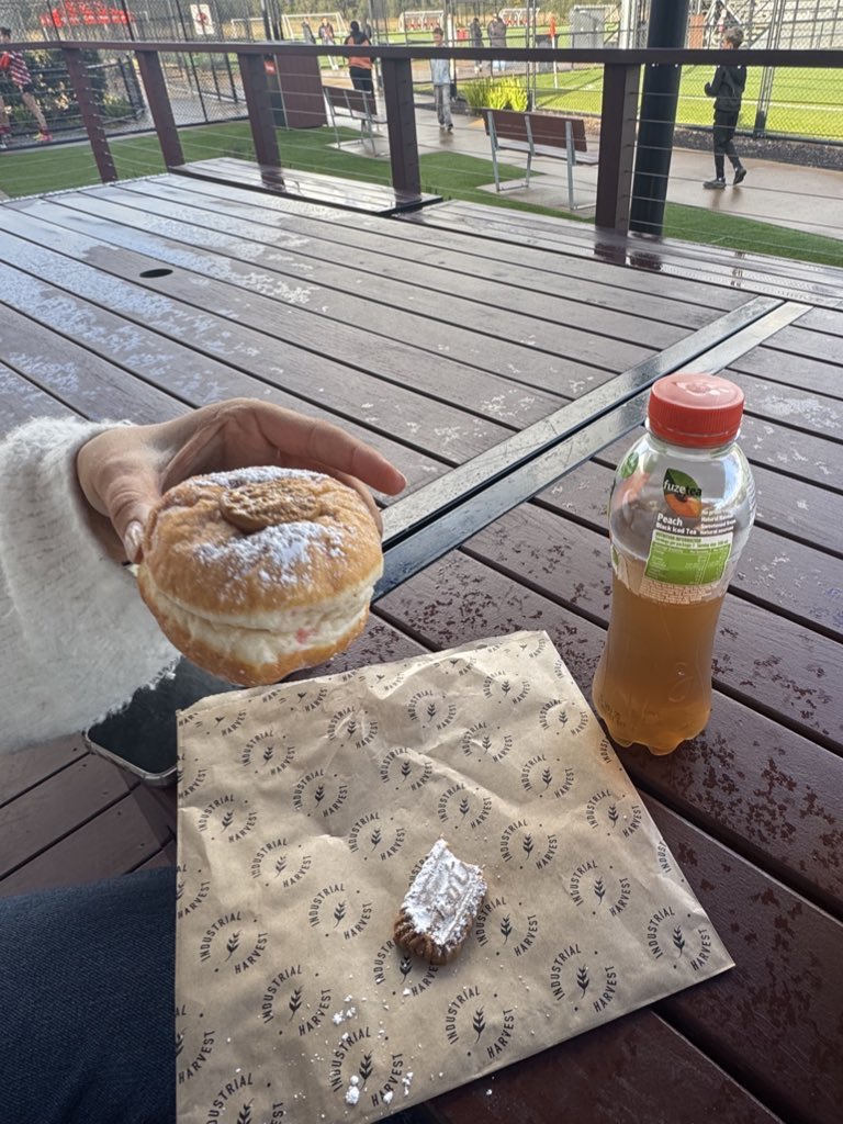 📍Wanderers Football Park 
Western Sydney Wanderers v NWS Spirit 
Biscoff Donut 
4/5 
“Fuckin lit” 
(Review submitted by follower)