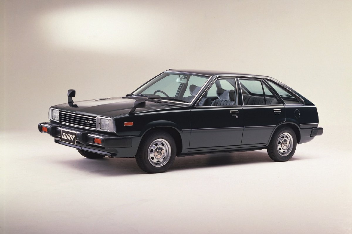 :New #ホンダ クイント 1.8 Si

旧車が現代に蘇ったらこんな感じ？
そんなコンセプトを元に勝手にデザインしました。
どことなく90年代を感じさせるフロントマスク、スポーティーな4点テールがポイント☝️ 

#架空車