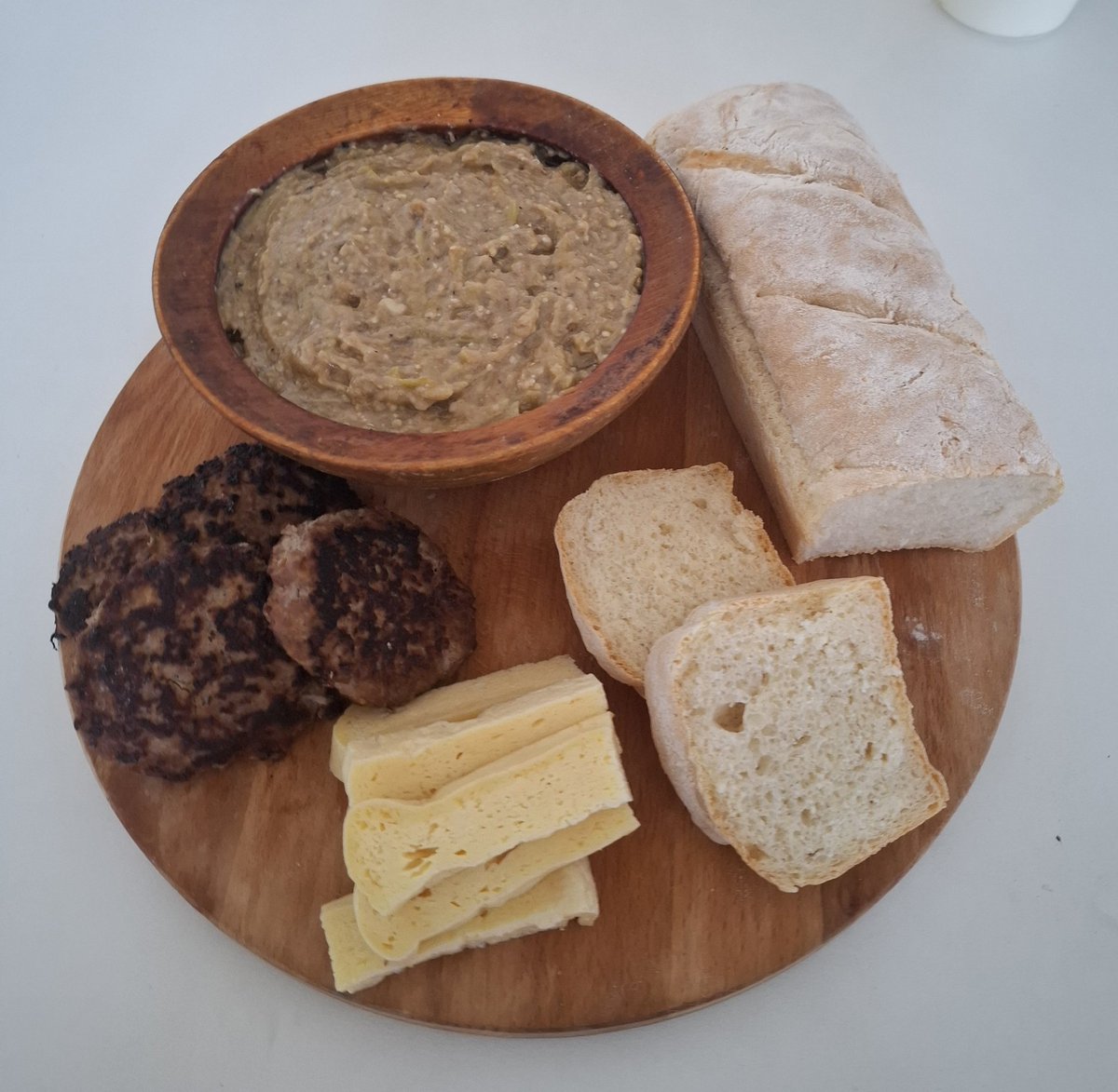 И ова е идентитет 🥰