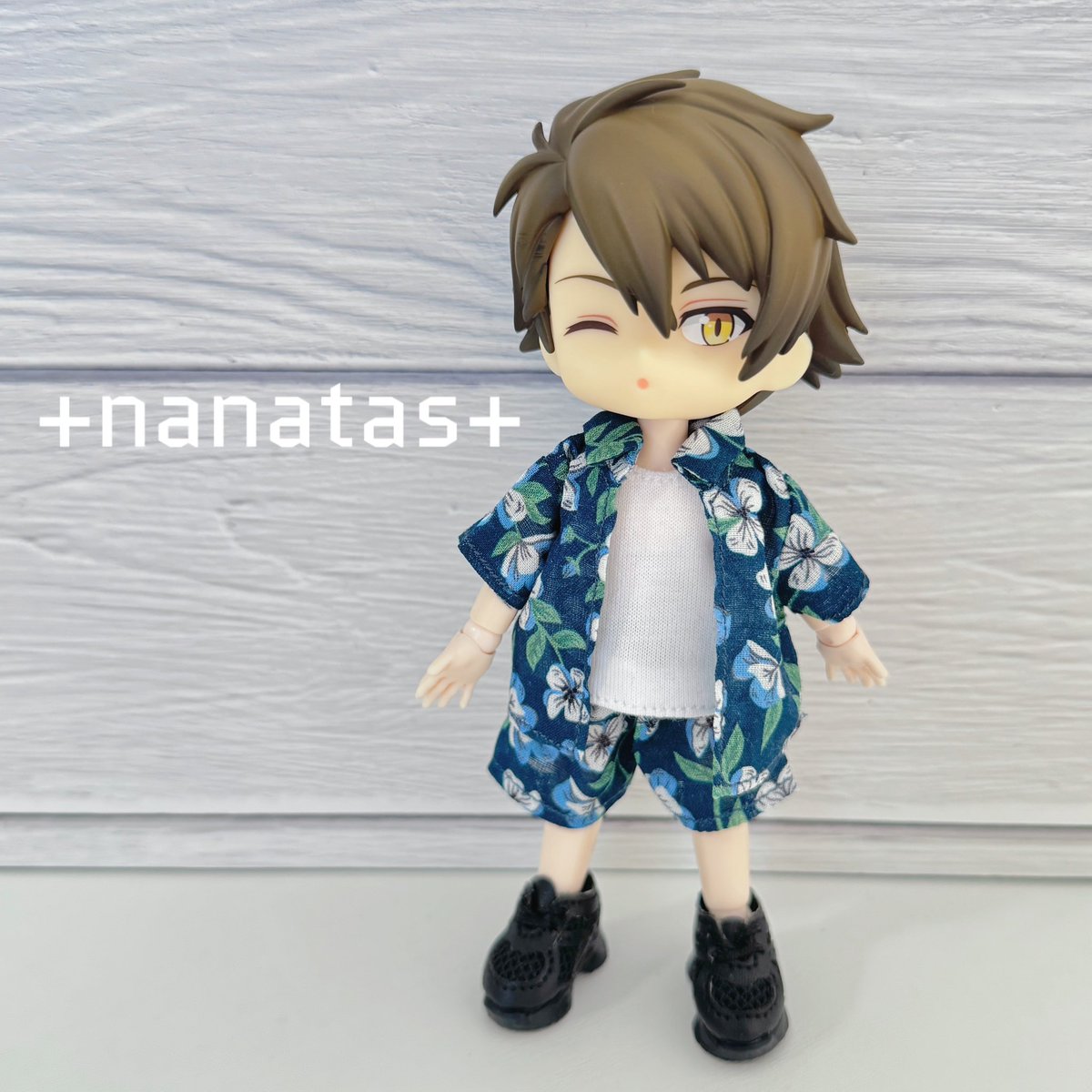 🌺新商品🌺

アロハリゾートシャツ3点セット
7tasdoll.kawaiishop.jp/items/115129805
人気のリゾートシャツに新柄登場！今回はホワイトとネイビーの花柄です✨ねんどろいどどーる、オビツ11サイズにご着用いただけます。ホワイトのタンクトップ付き！