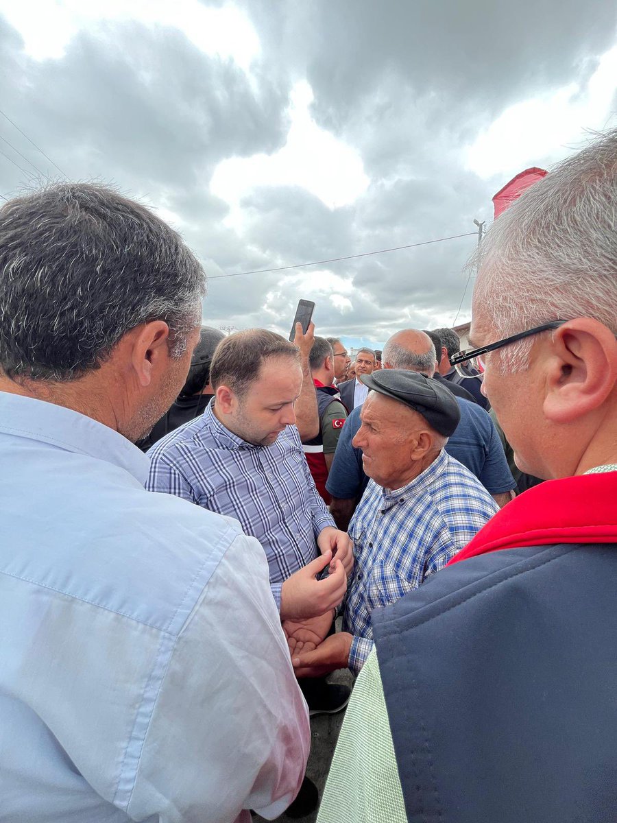 📍 TUNÇOLUK KÖYÜ

▪️ Tarım ve Orman Bakan Yardımcımız Sayın Ahmet Gümen, Valimiz Sayın Hayrettin Çiçek, Hayvancılık Genel Müdürümüz Salih Çelik İle Tunçoluk Köyümüzü Ziyaret Ettik, Şap Hastalığının Son Durumu Hakkında İncelemelerde Bulunduk. Üreticilerimizle Görüşüp, Taleplerini