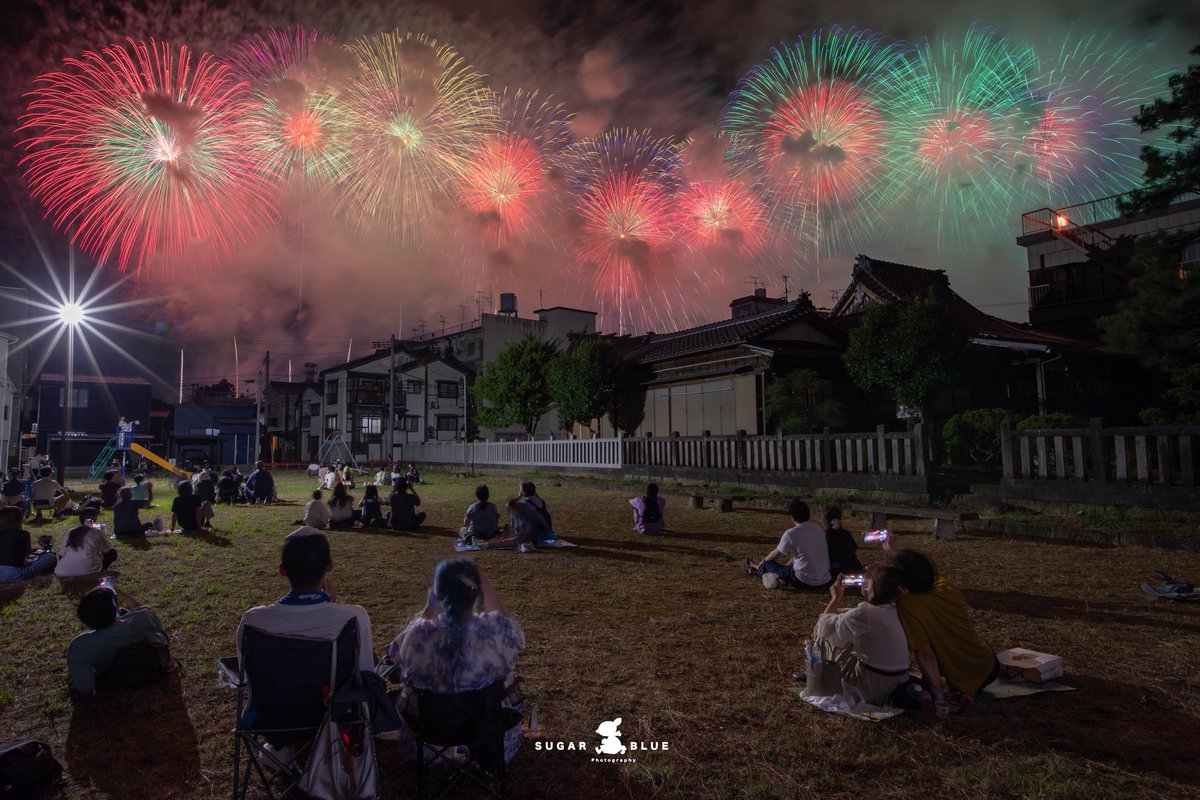 sugarbluephoto's tweet image. 6年ぶりの長岡花火
Day1
煙に泣いたけど
やっぱり近くでみる花火は良い🤭
#長岡まつり大花火大会
#復興祈願花火フェニックス
#キヤノン党でほめあいたい
#Canon
#tokyocameraclub
