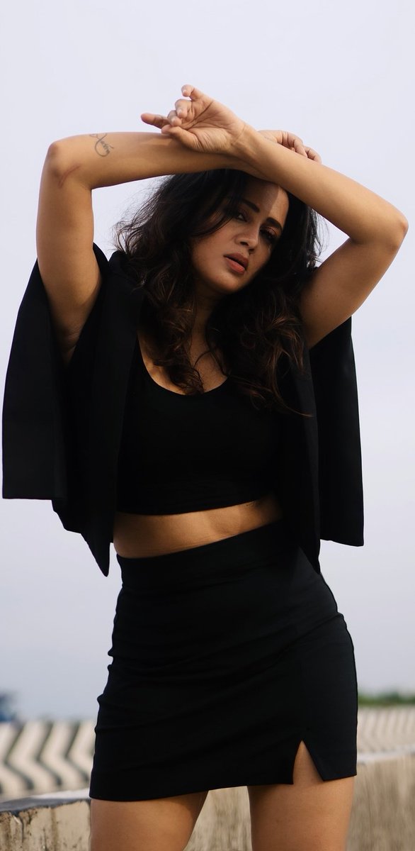 IndianActress tweet media