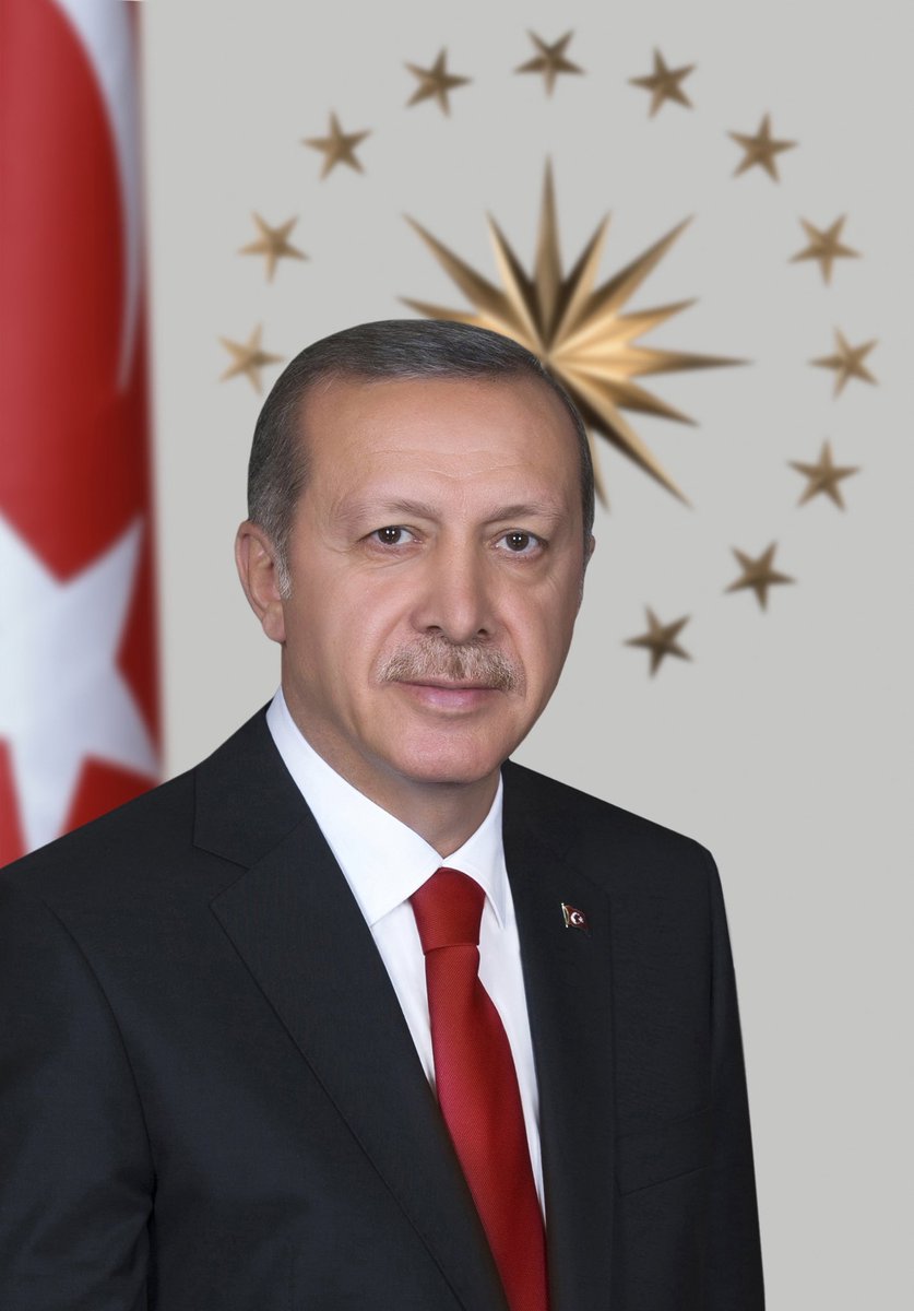 11 yıl önce bugün halkın oyu ile seçilen 
ilk Cumhurbaşkanı olan liderimiz Recep Tayyip Erdoğan. Birlikte nice seçim zaferlerine Sn. Cumhurbaşkanım 🇹🇷