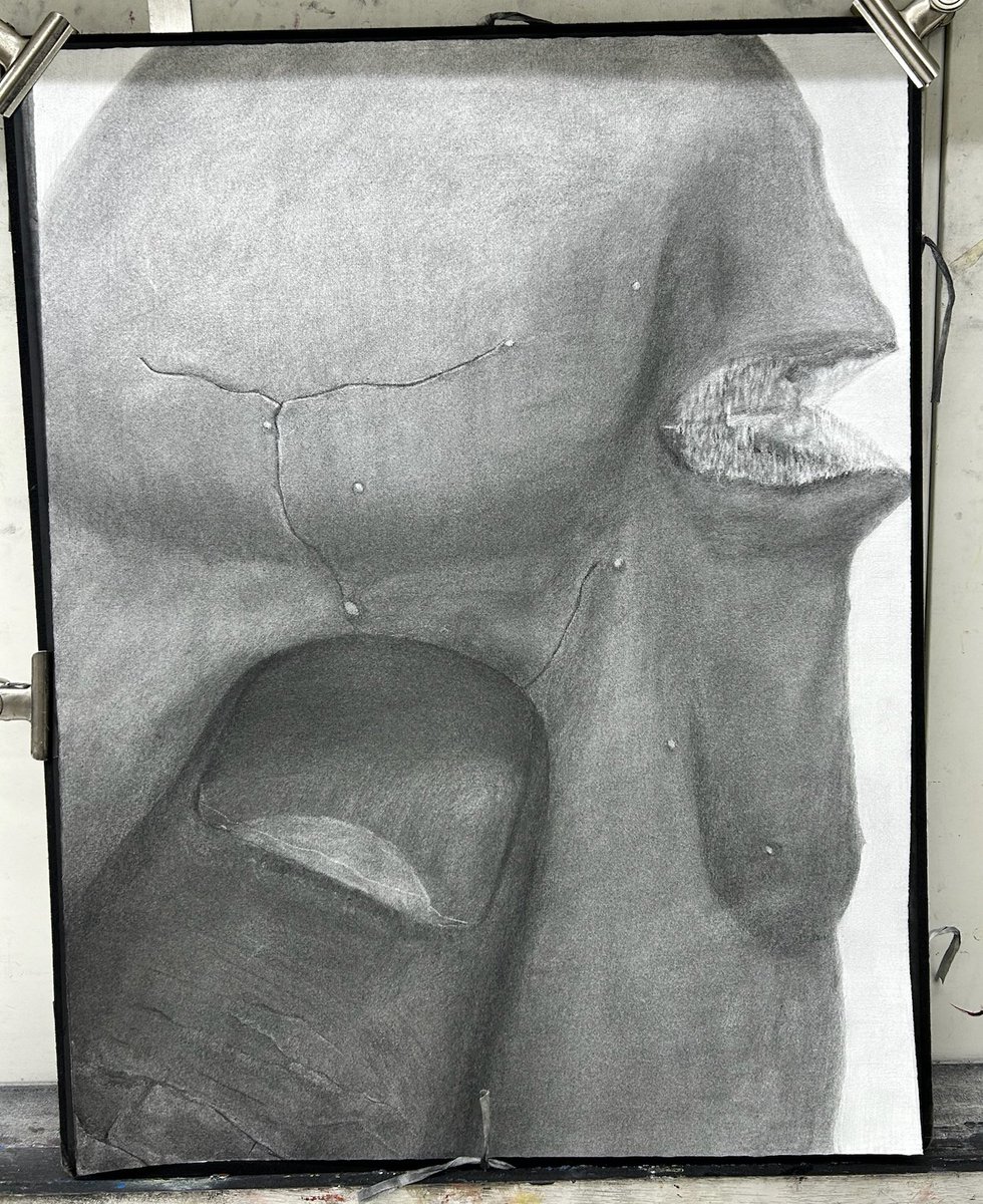 「手と粘土の関わりから描きなさい」
結局落ちたけど…一時通った時舞い上がっちゃったね