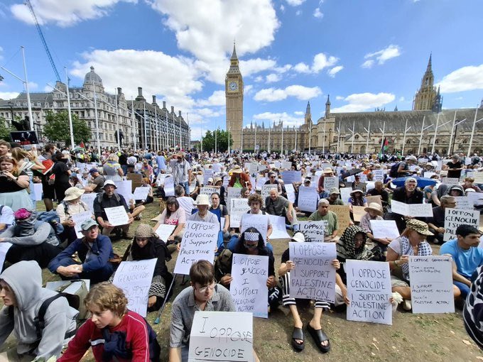 Why control of information &amp; narratives, is important.

Photo on the Left shows 'racist' &amp; 'Far Right thugs'..while the one on the Right shows 'vulnerable' 'elderly' 'decent' people, arrested for supporting terrorists.