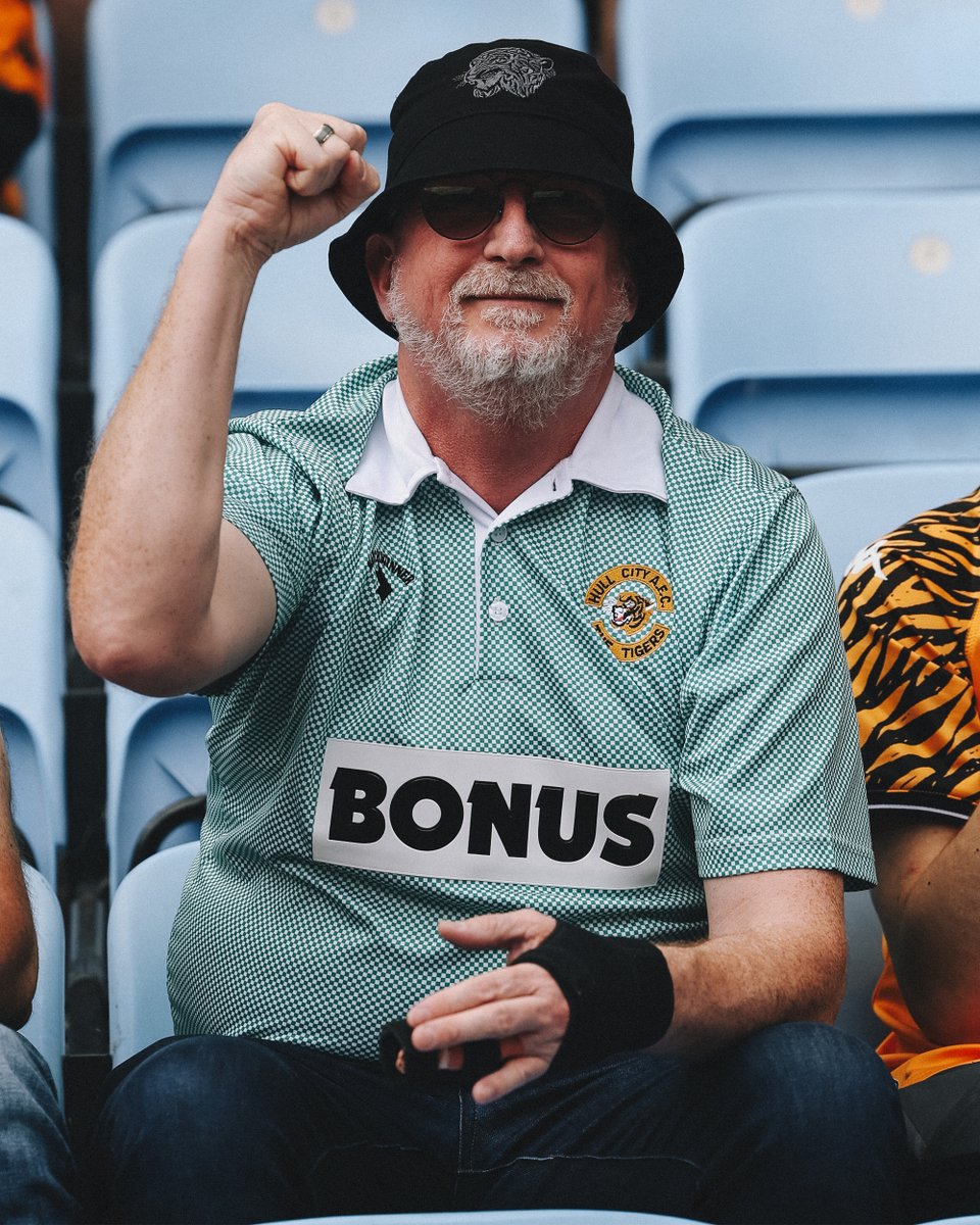 Hull City tweet media