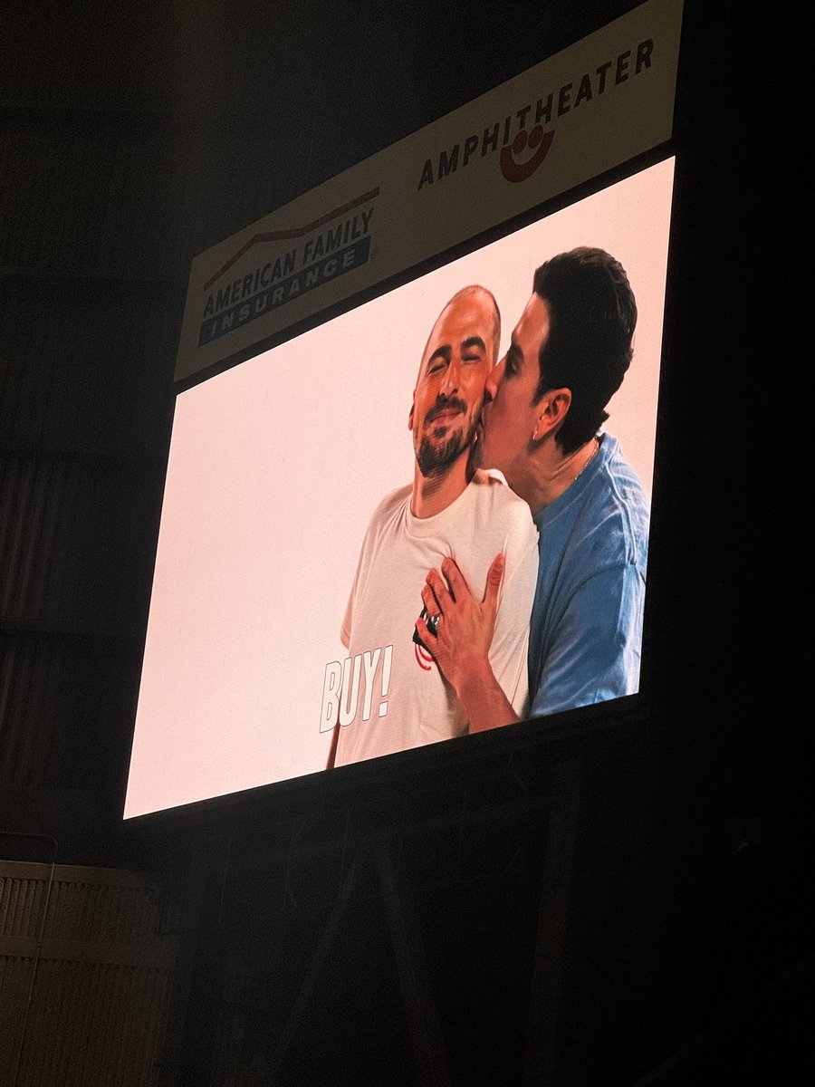 jake ꩜ tweet media