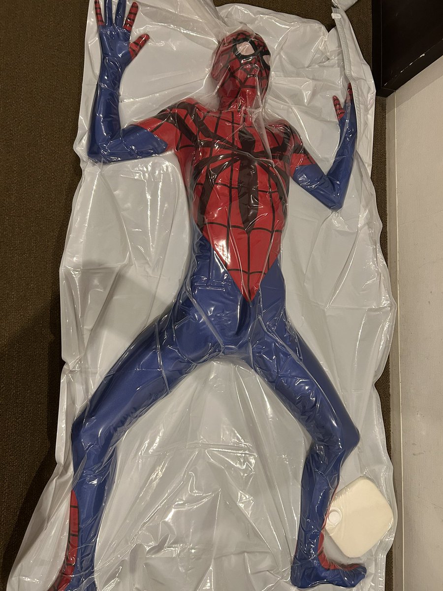 sunset7752's tweet image. 新しい圧縮袋、背が高くても入れてなかなかよいかも。
この後電マで虐めました。笑
入りたい人いたらDM待ってます。