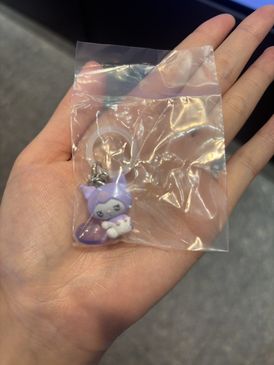 _tn_na_'s tweet photo. 【交換】サンリオ めじるしアクセサリー
エモきゅん  えもきゅん 

[譲]クロミ

[求]同種シナモン

郵送での交換お願い致します。 https://t.co/XubuhTgUZx