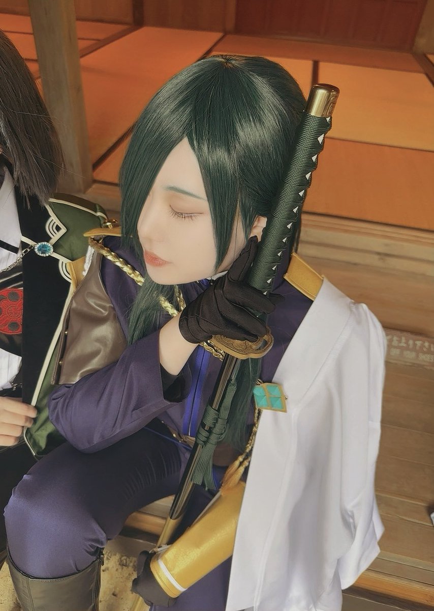 ⚠︎cosplay⚠︎
下書きにずっと残ってた青江をやっと加工した！写真はこめたろで隣はまついでした💕たくさん刀したいよ〜🥹
#きたコス