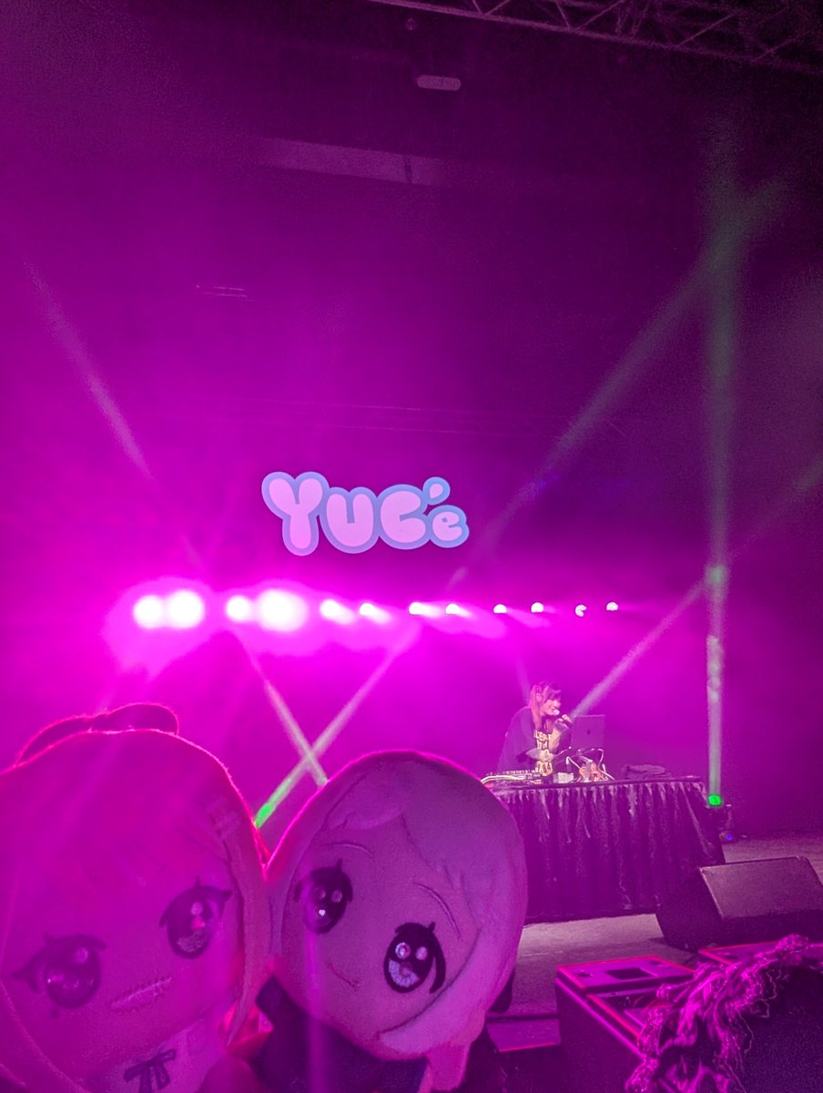 rygkmas's tweet photo. カナダでYUC'eのミラクルナナウ(ﾟ∀ﾟ)！を浴びた🔥🔥🔥
他の曲もめっちゃよかった🔥🔥
#YUCe https://t.co/0ZEsY0nlwa