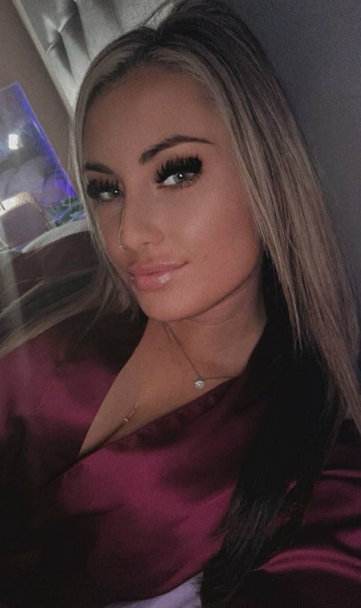 leah tweet media