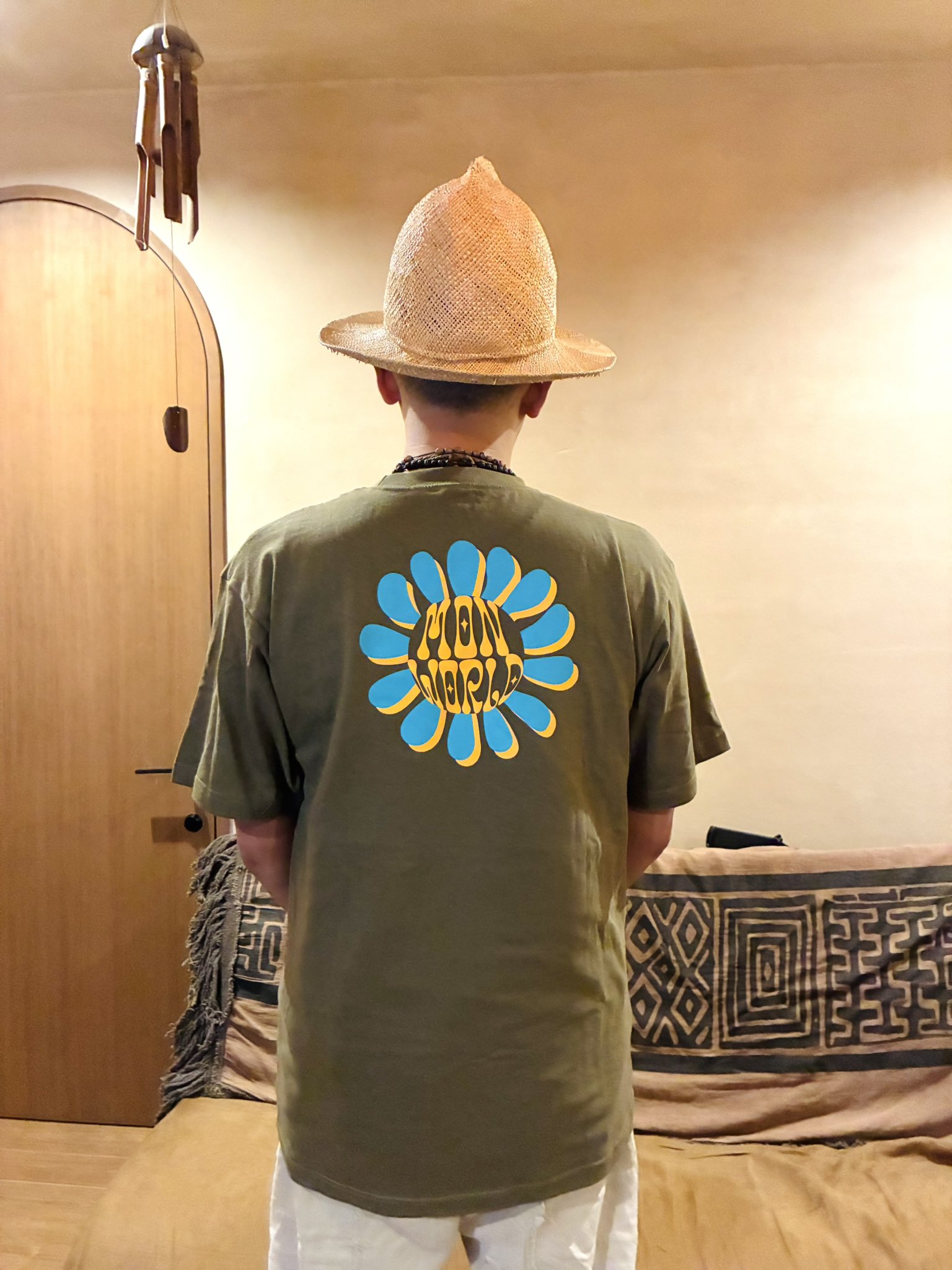 猿旅2016 Monkichi サイン入りTシャツ ファンモン、モン吉 猿旅2016 Monkichi サイン入りTシャツ ファンモン、モン吉 商品