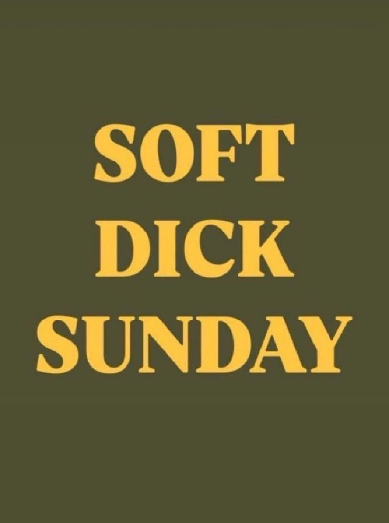 Sunday Softie!

Drop them and let’s see those Sunday Softies

RT this so more guys can join in!