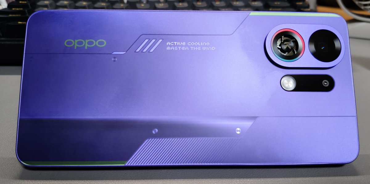 The_Hunt_x's tweet photo. Meet the OPPO K13 Turbo Pro in Purple Phantom!
6.8" 120Hz AMOLED
Snapdragon 8s Gen 4
7000mAh + 80W charging
Built-in cooling fan + RGB LED
Perfect for gaming, ~Rs 24,999
India launch: Aug 11
#OPPOK13TurboPro #TechTrend #PurplePhantom https://t.co/drC2ZMBrwr